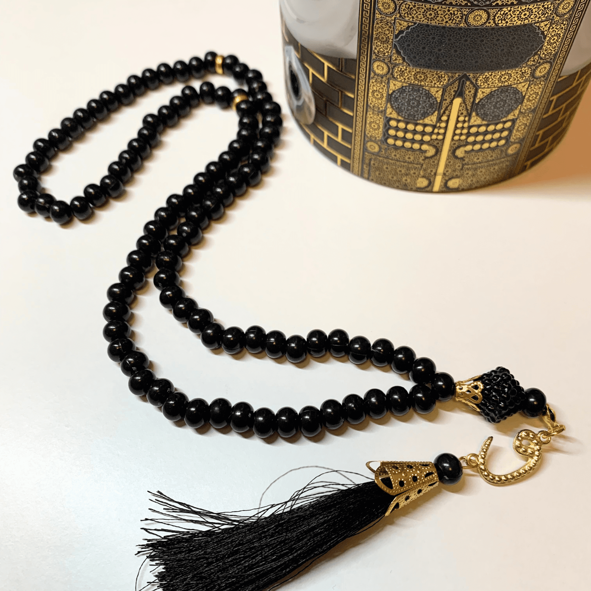 Kaaba Design Prayer Set: Prayer Mat, 99-Bead Tasbih, and Storage Box | 3-Piece Set