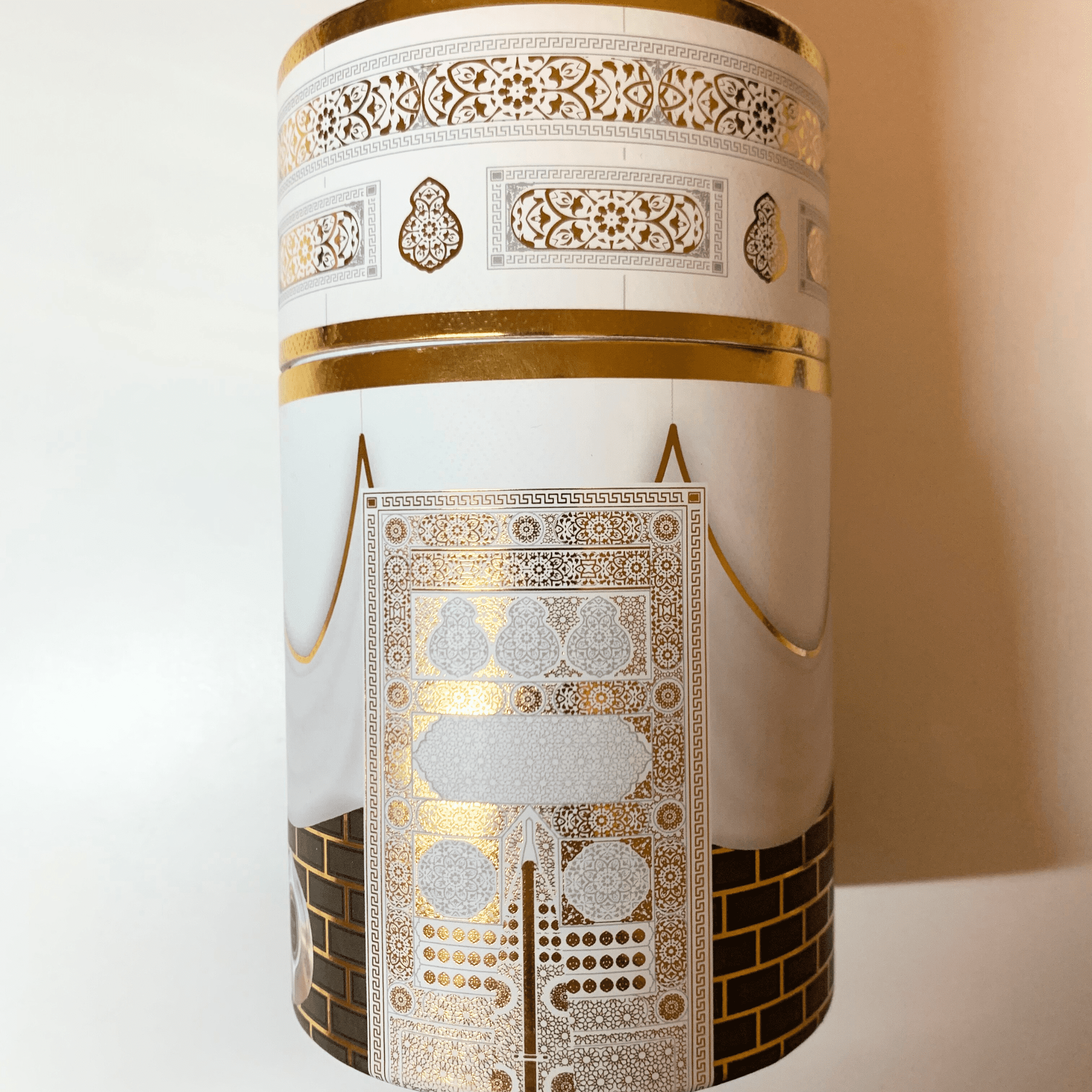 Kaaba Design Prayer Set: Prayer Mat, 99-Bead Tasbih, and Storage Box | 3-Piece Set
